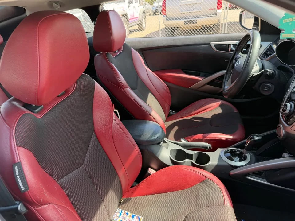 2013 Hyundai Veloster - Image 6 of 7