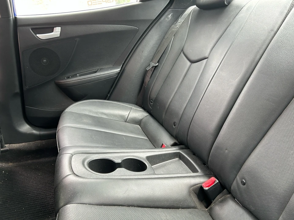 2013 Hyundai Veloster - Image 18 of 19