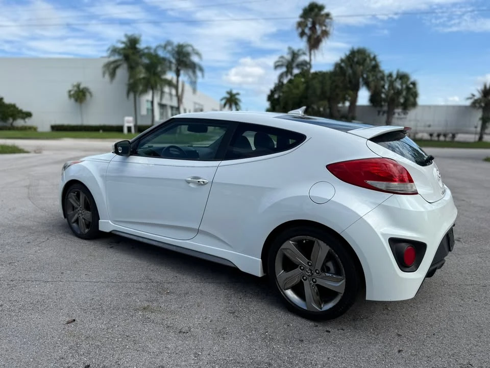 2013 Hyundai Veloster - Image 3 of 11