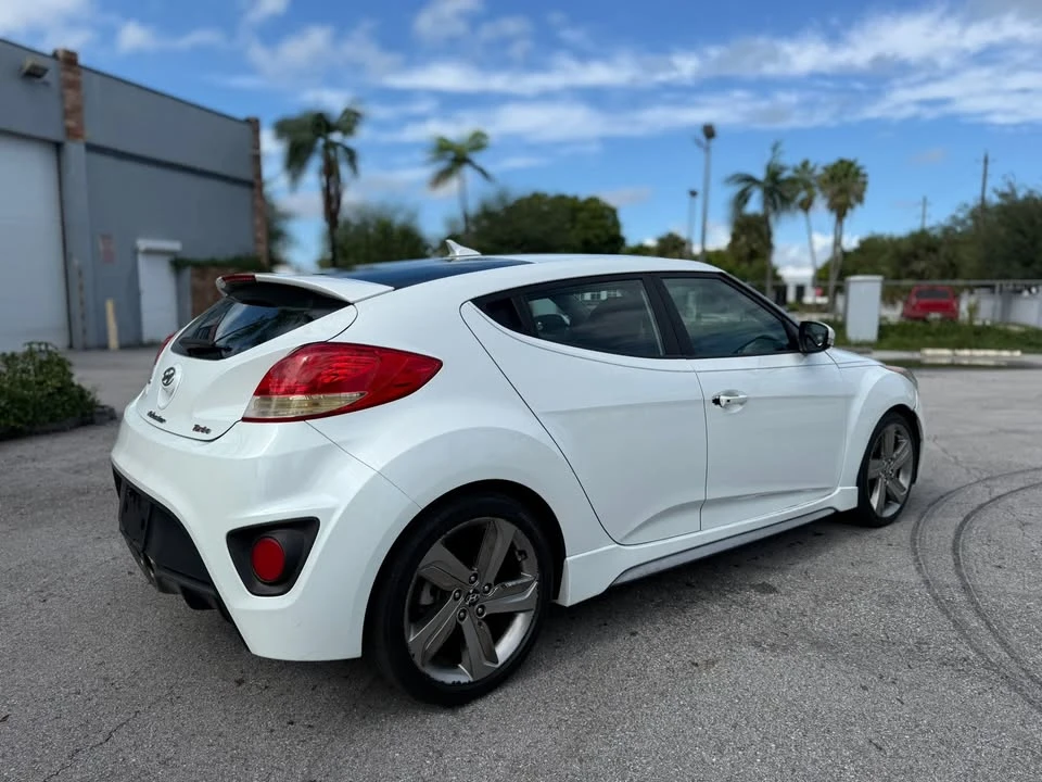 2013 Hyundai Veloster - Image 5 of 11