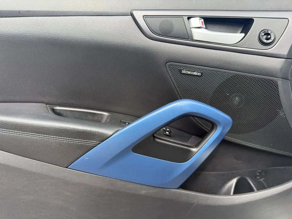 2013 Hyundai Veloster - Image 8 of 11