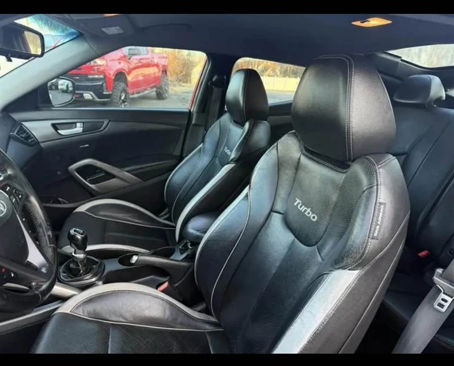 2013 Hyundai Veloster - Image 6 of 9