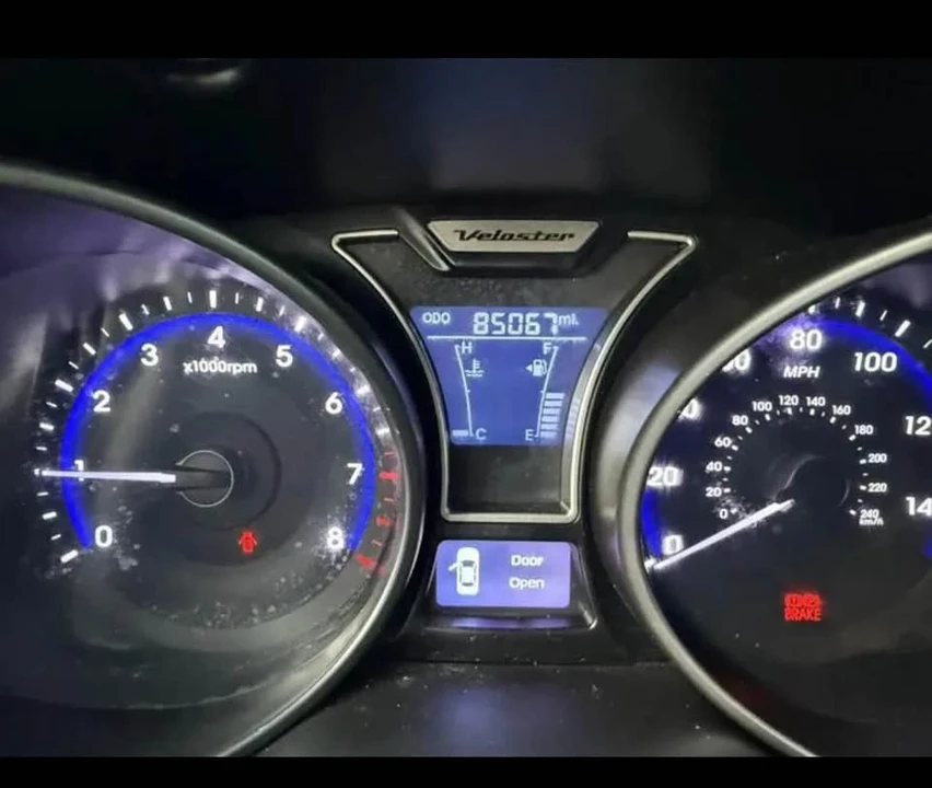 2013 Hyundai Veloster - Image 9 of 9