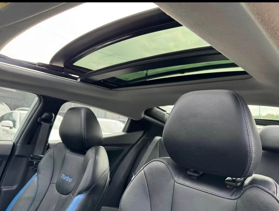 2013 Hyundai Veloster - Image 12 of 12
