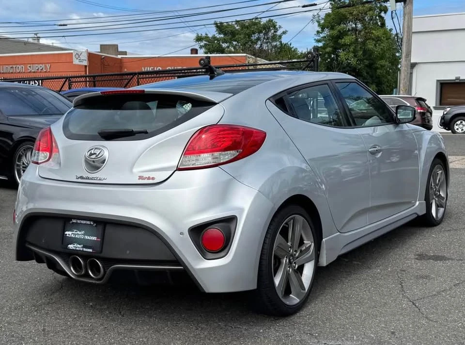 2013 Hyundai Veloster - Image 5 of 12