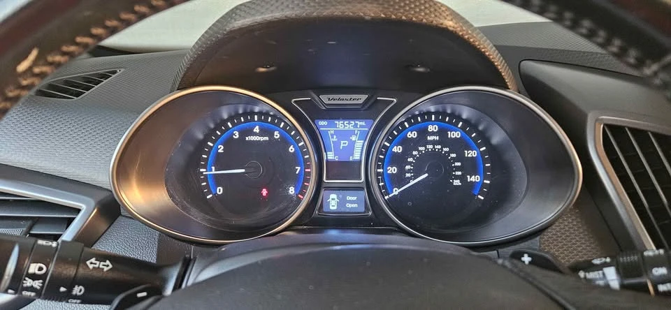 2013 Hyundai Veloster - Image 8 of 9