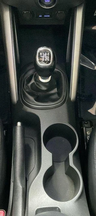 2013 Hyundai Veloster - Image 13 of 20
