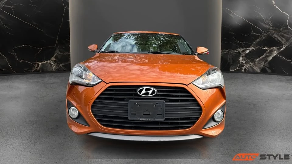 2013 Hyundai Veloster - Image 2 of 16