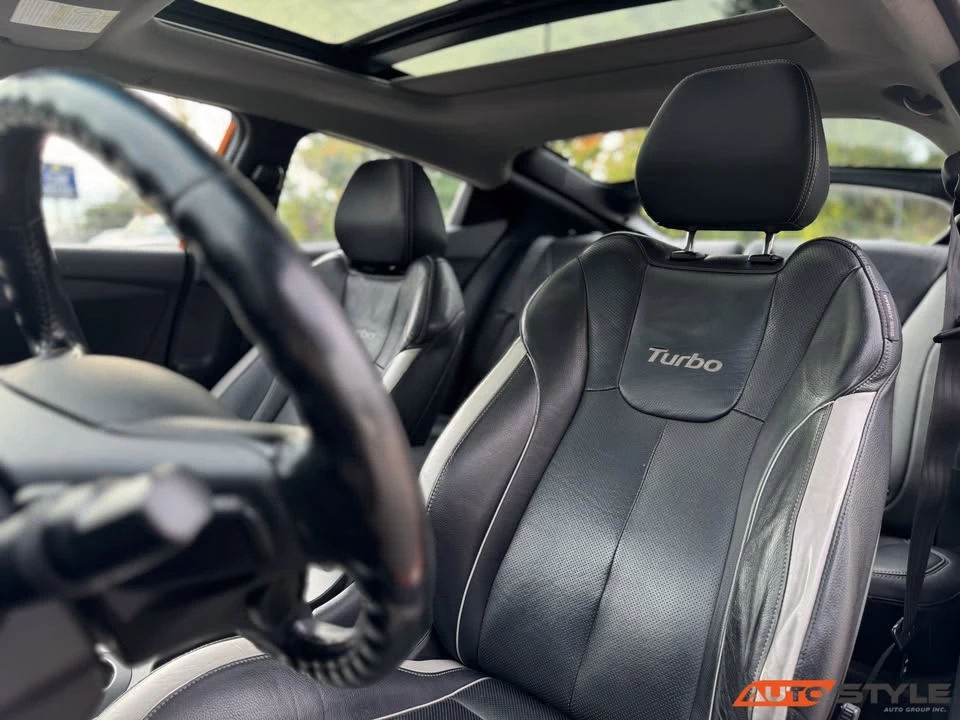 2013 Hyundai Veloster - Image 8 of 16