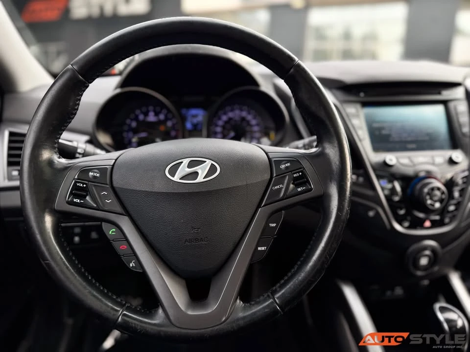 2013 Hyundai Veloster - Image 11 of 16