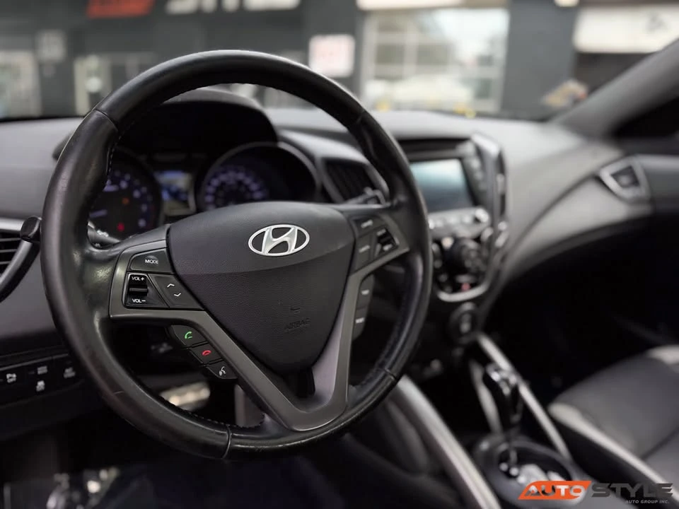 2013 Hyundai Veloster - Image 13 of 16