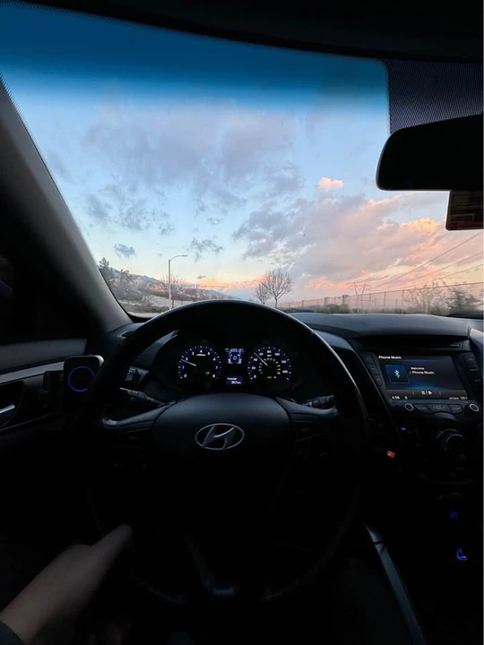 2013 Hyundai Veloster - Image 3 of 5