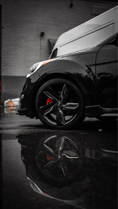 2013 Hyundai Veloster - Image 3 of 4