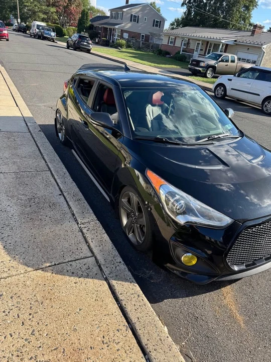 2013 Hyundai Veloster - Image 3 of 12