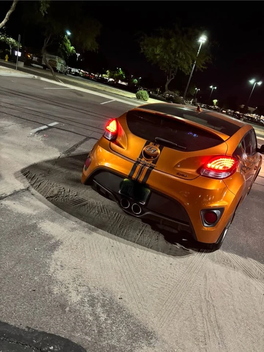 2013 Hyundai Veloster - Image 3 of 7