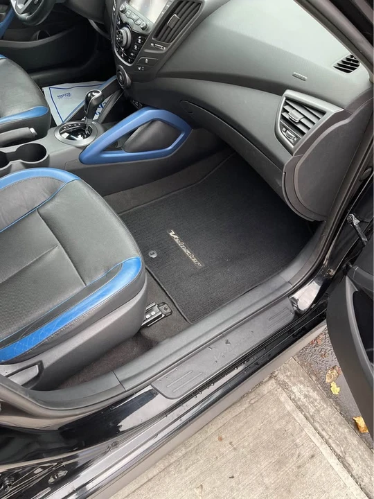 2013 Hyundai Veloster - Image 5 of 17