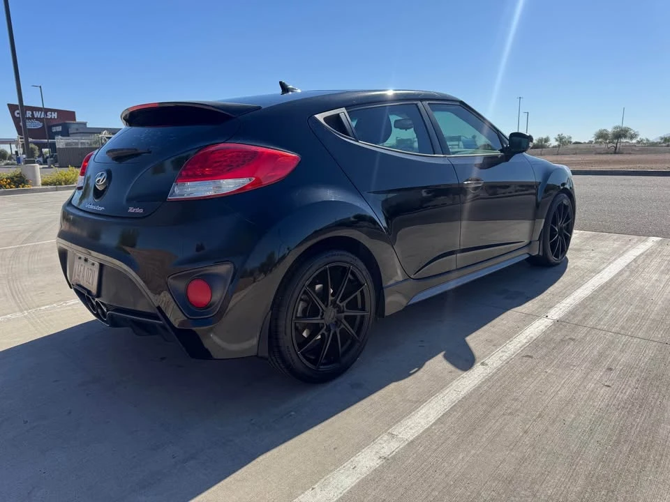 2013 Hyundai Veloster - Image 4 of 16