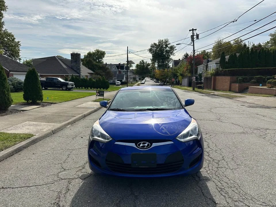 2013 Hyundai Veloster - Image 10 of 14
