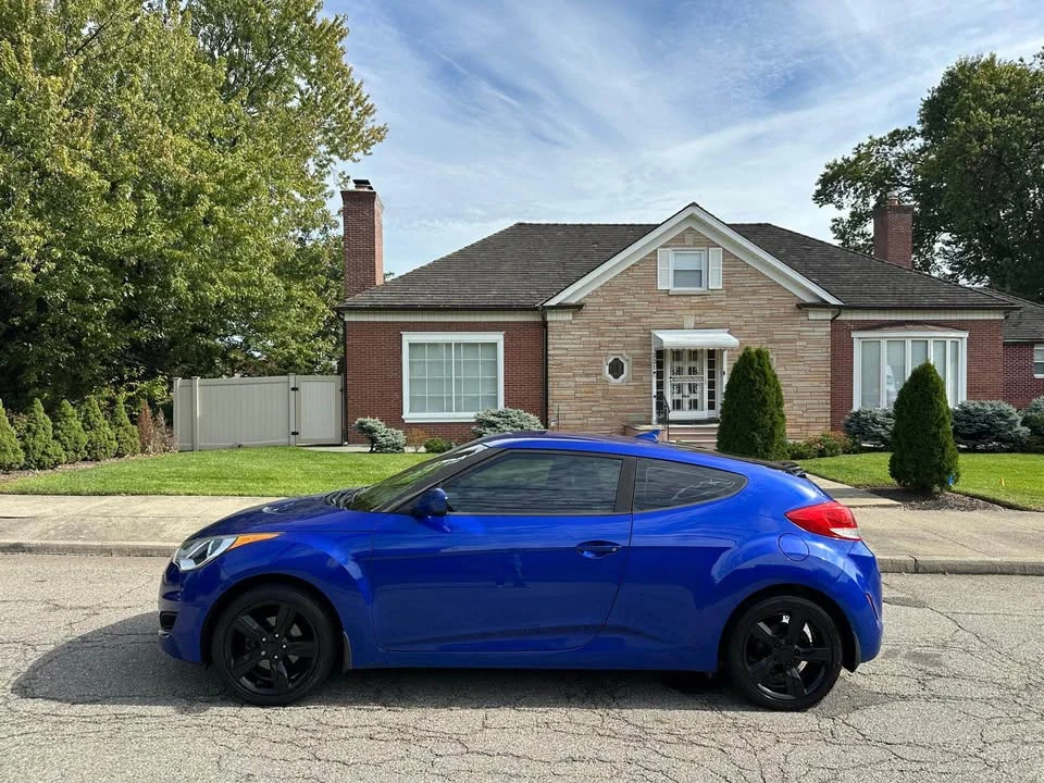 2013 Hyundai Veloster - Image 2 of 14