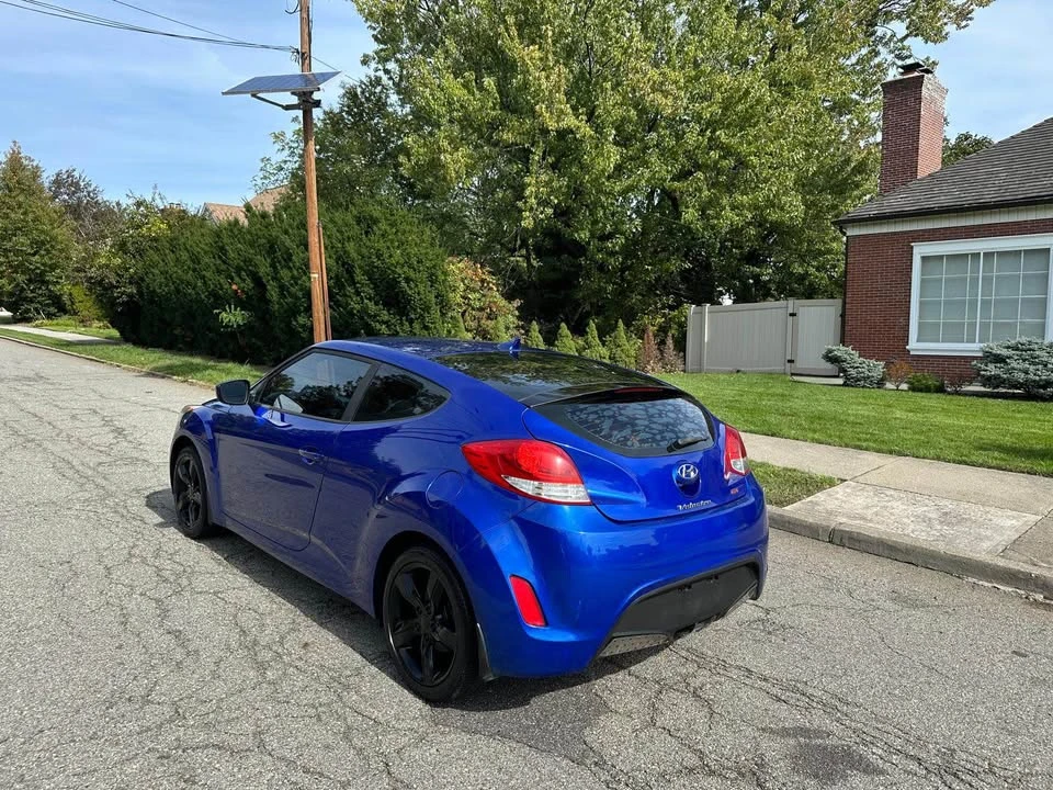 2013 Hyundai Veloster - Image 3 of 14