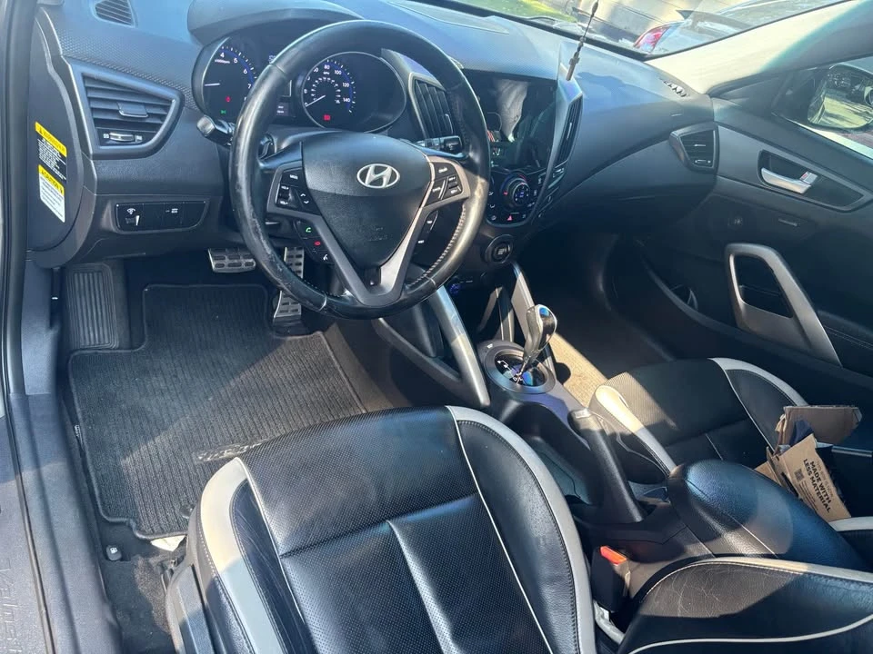 2013 Hyundai Veloster - Image 8 of 10