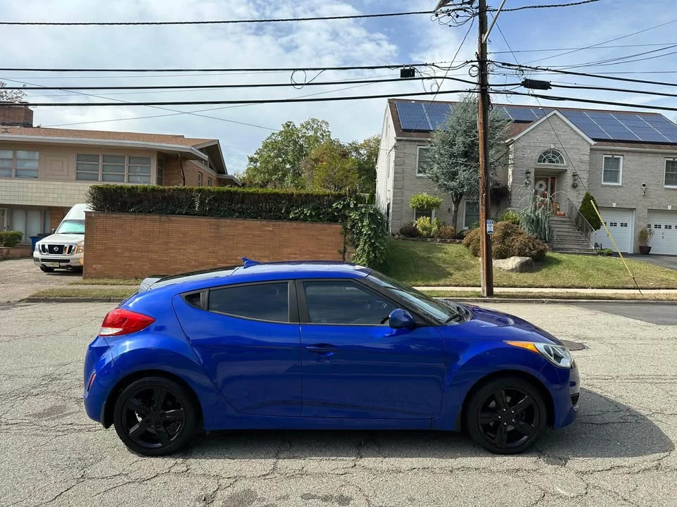 2013 Hyundai Veloster - Image 11 of 14