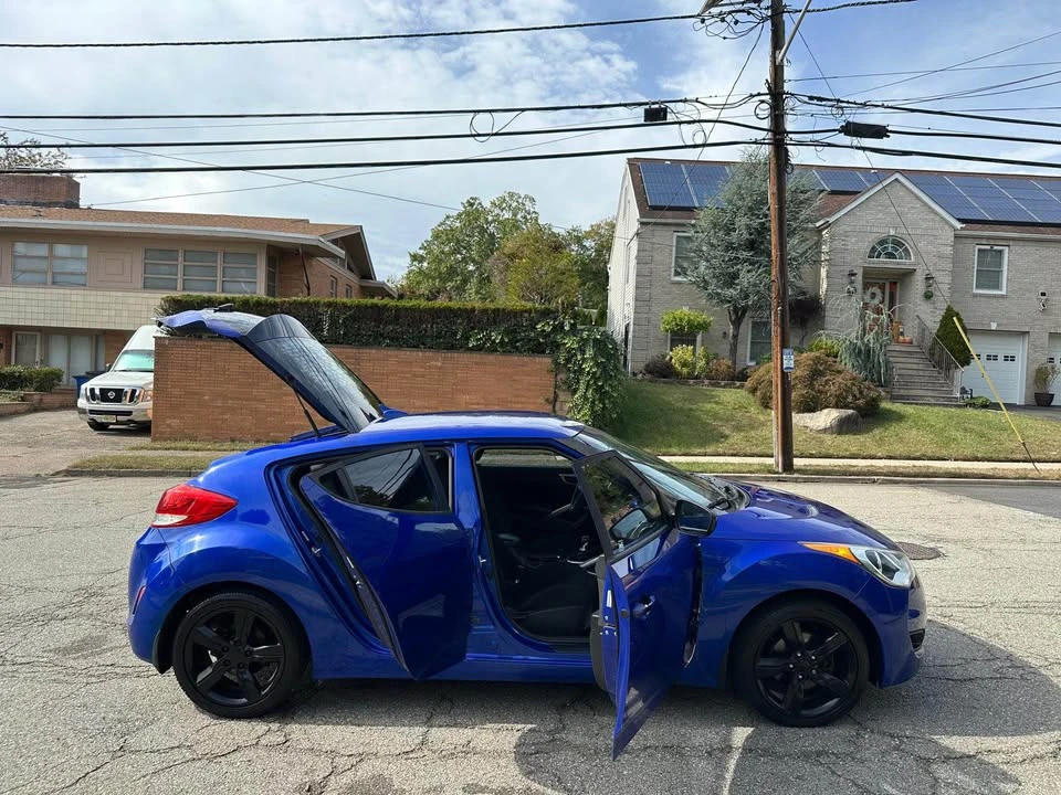 2013 Hyundai Veloster - Image 9 of 14