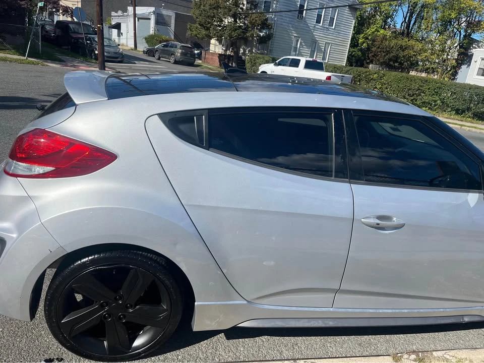 2013 Hyundai Veloster - Image 3 of 12