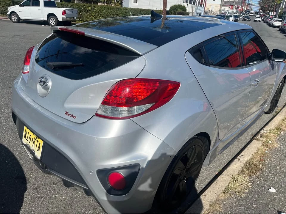 2013 Hyundai Veloster - Image 6 of 12