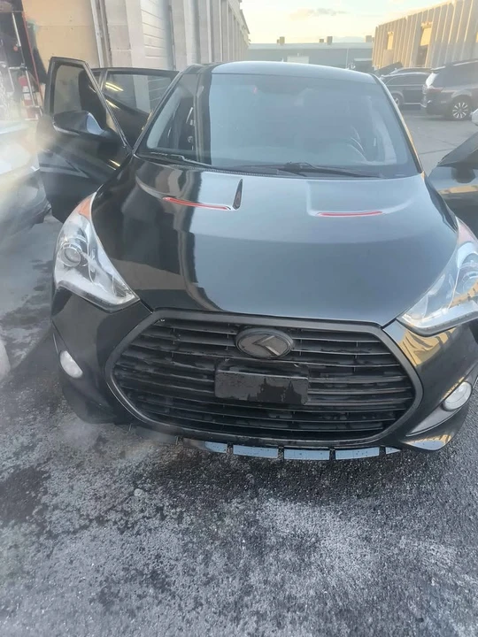 2013 Hyundai Veloster - Image 8 of 11