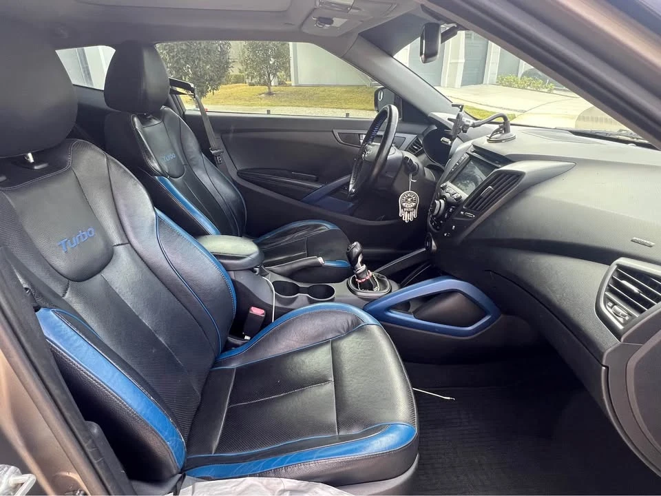 2013 Hyundai Veloster - Image 6 of 8