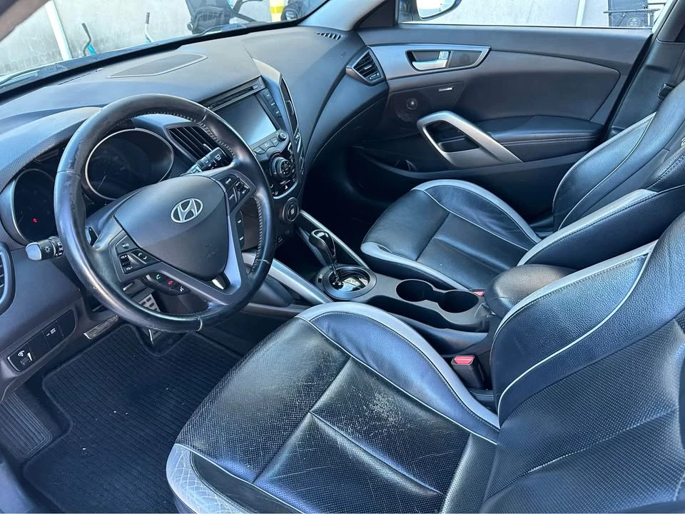 2013 Hyundai Veloster - Image 7 of 11