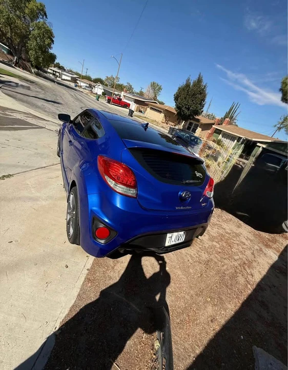 2013 Hyundai Veloster - Image 3 of 4