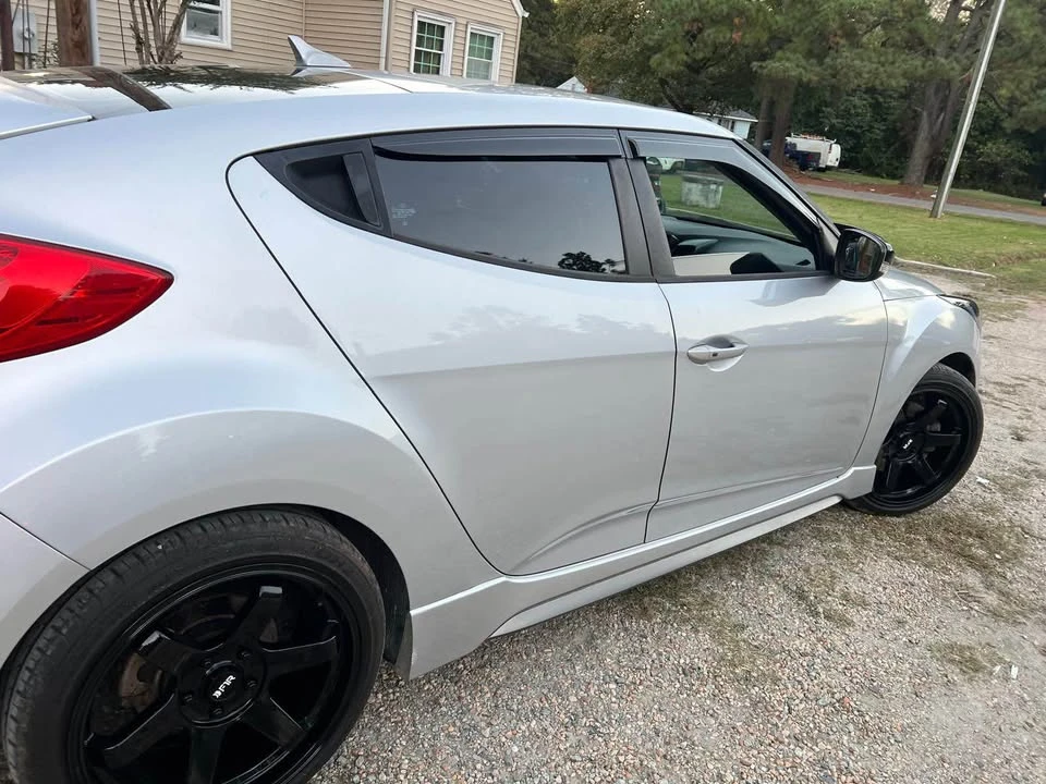 2013 Hyundai Veloster - Image 4 of 4