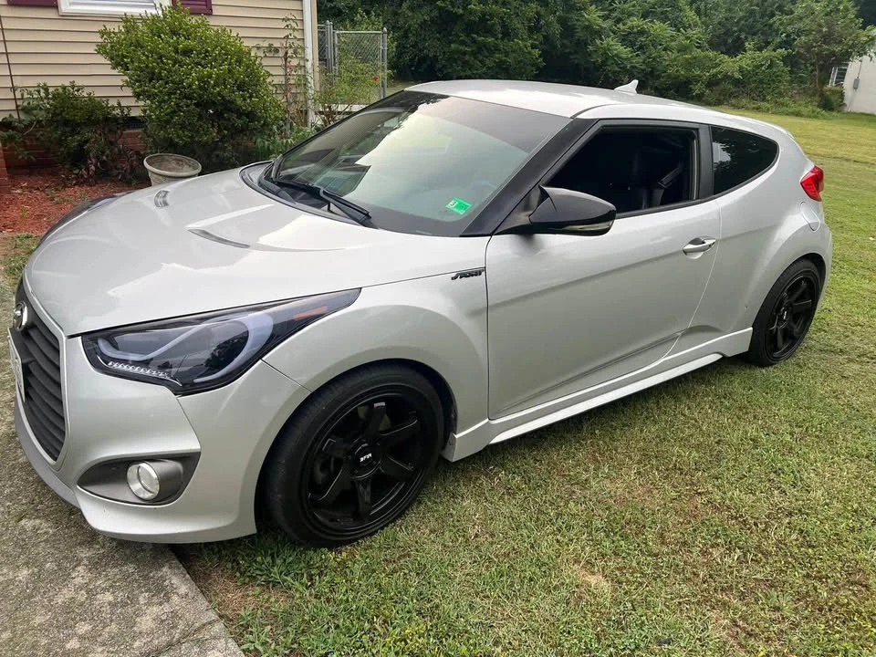 2013 Hyundai Veloster - Image 3 of 4