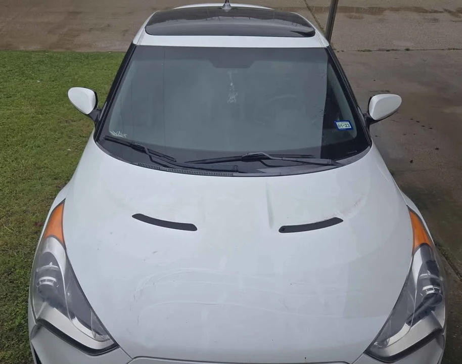 2013 Hyundai Veloster - Image 2 of 9