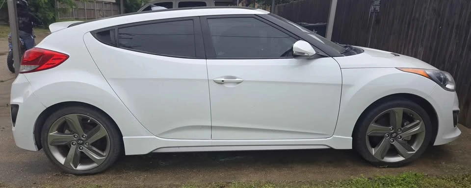 2013 Hyundai Veloster - Image 3 of 9
