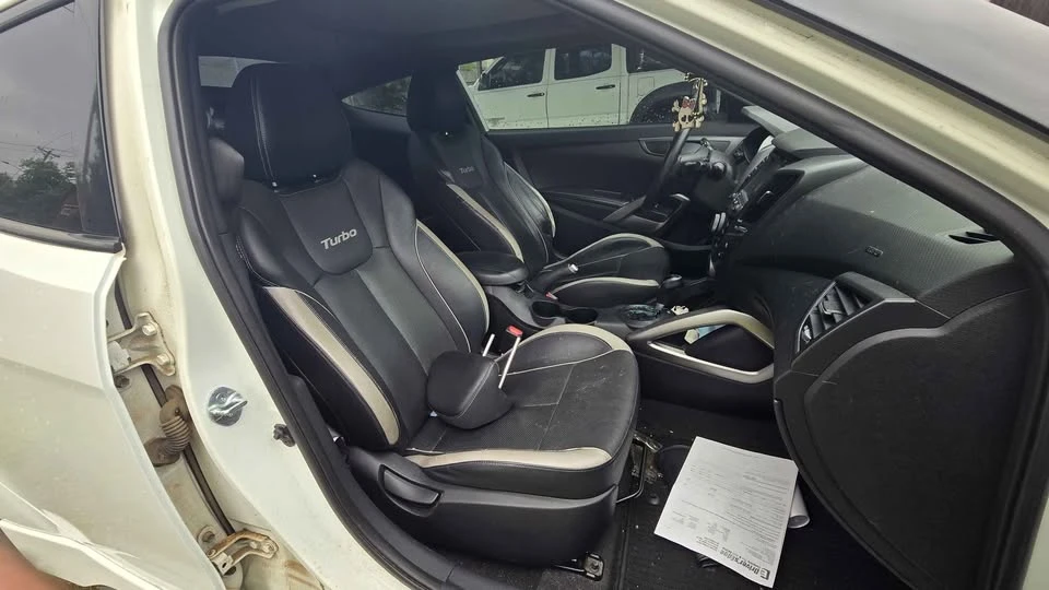 2013 Hyundai Veloster - Image 7 of 9