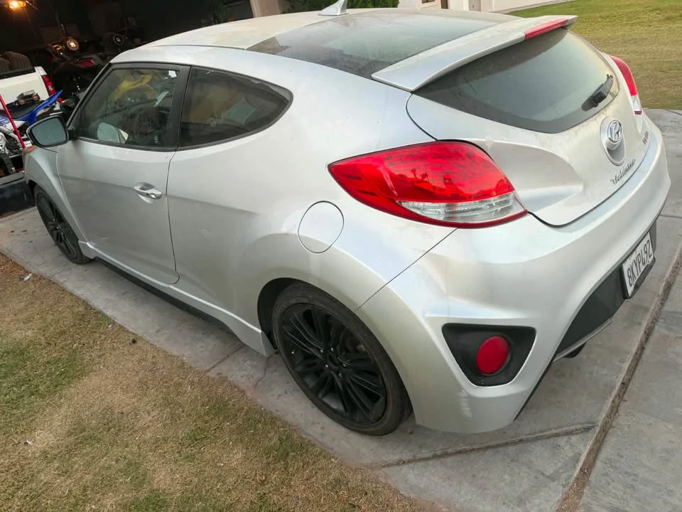 2013 Hyundai Veloster - Image 4 of 4