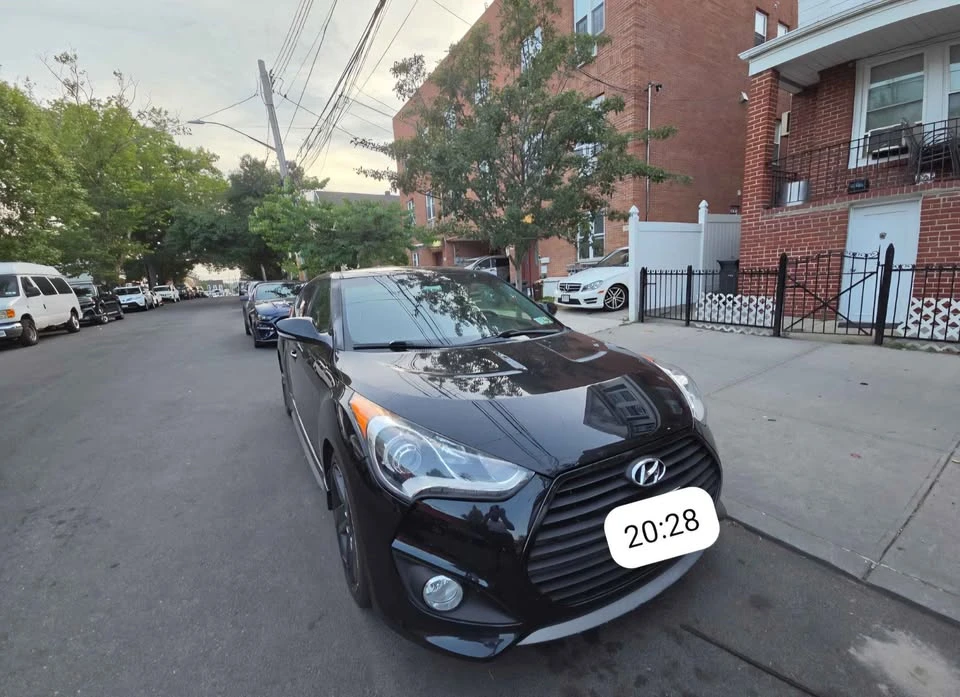 2013 Hyundai Veloster - Image 9 of 11