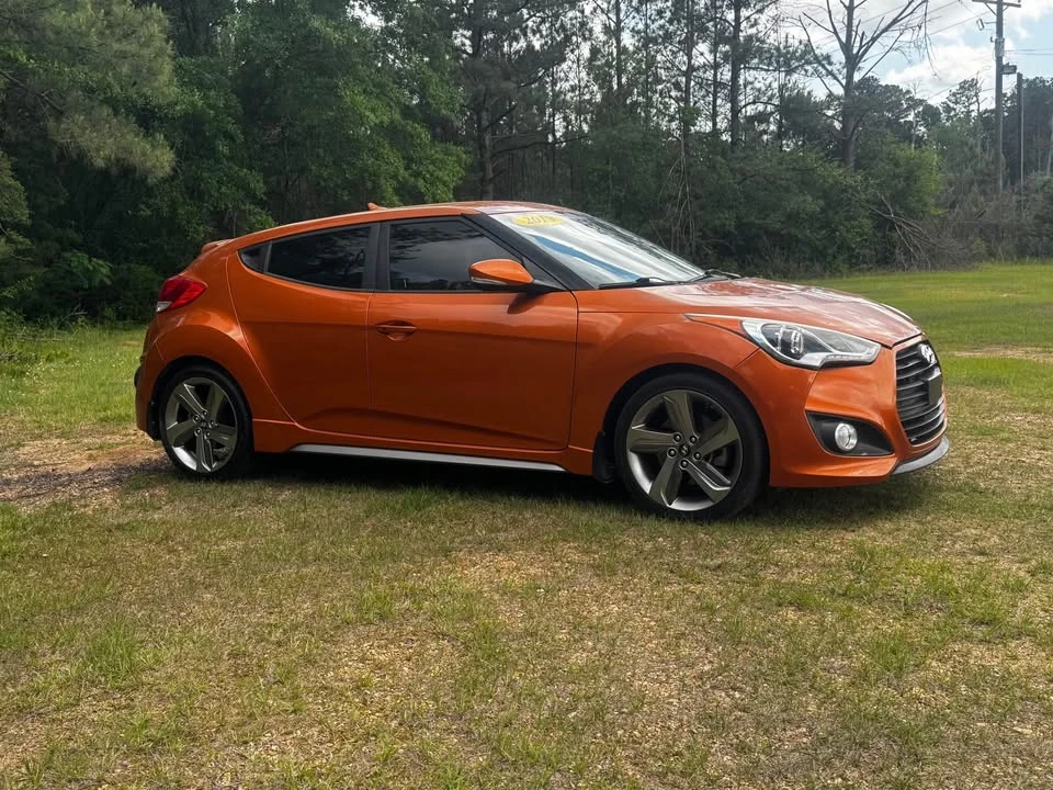 2013 Hyundai Veloster - Image 16 of 18