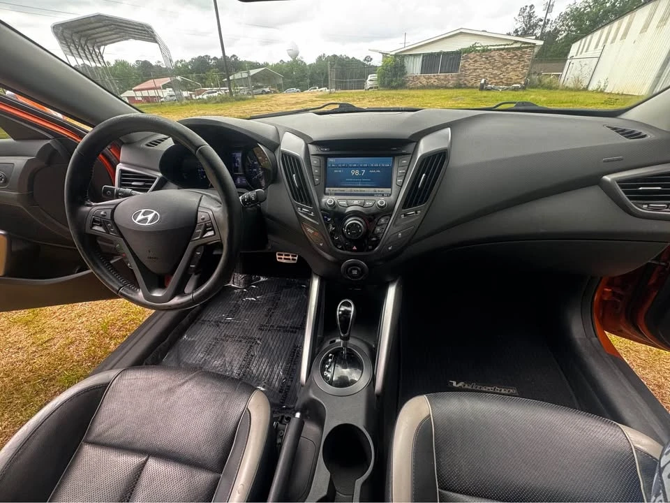 2013 Hyundai Veloster - Image 17 of 18