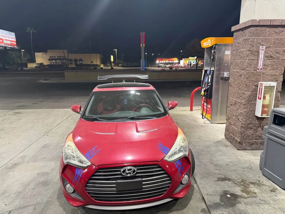 2013 Hyundai Veloster - Image 14 of 17