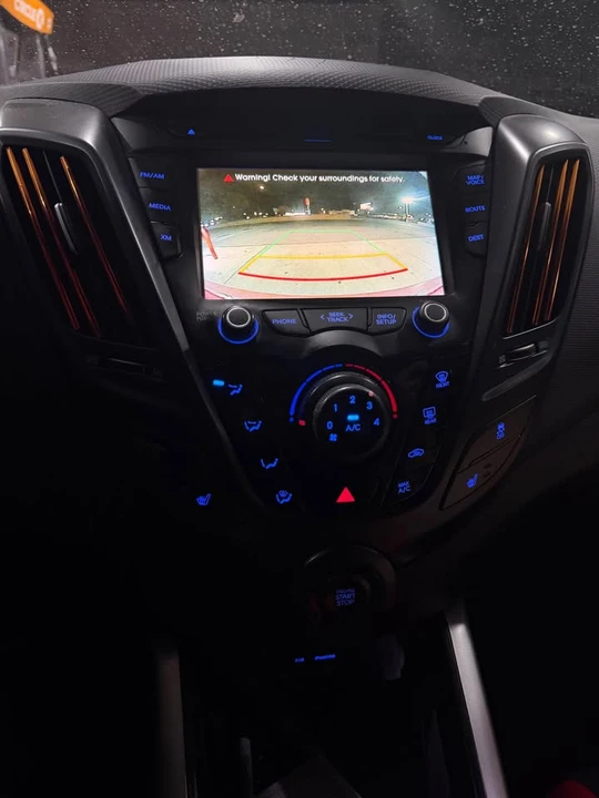 2013 Hyundai Veloster - Image 5 of 17