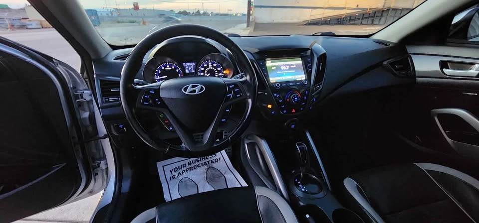 2013 Hyundai Veloster - Image 16 of 20
