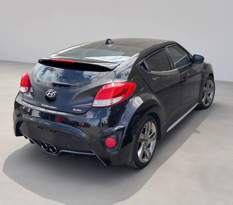 2013 Hyundai Veloster - Image 2 of 5