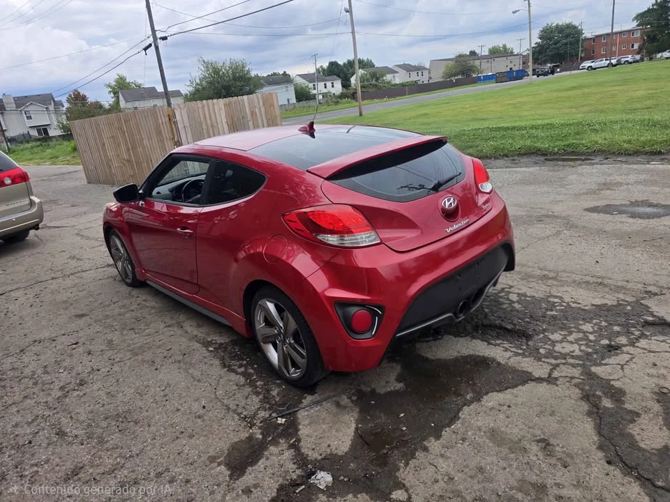 2013 Hyundai Veloster - Image 4 of 10