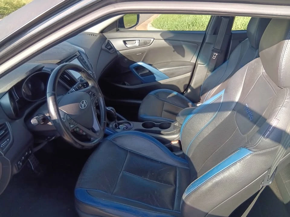 2013 Hyundai Veloster - Image 8 of 18