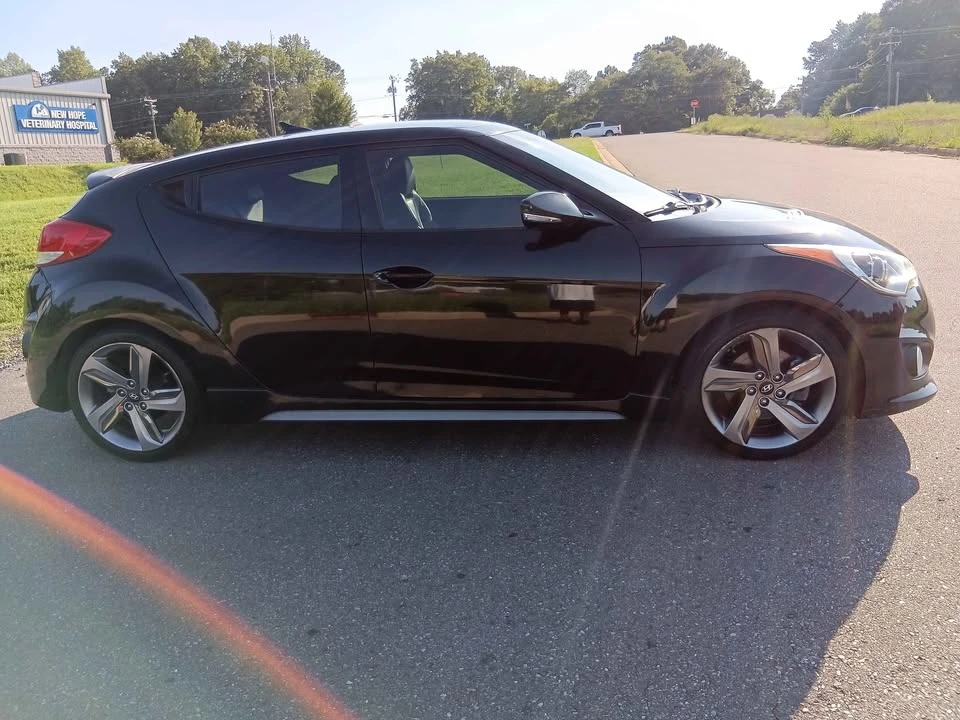 2013 Hyundai Veloster - Image 3 of 18