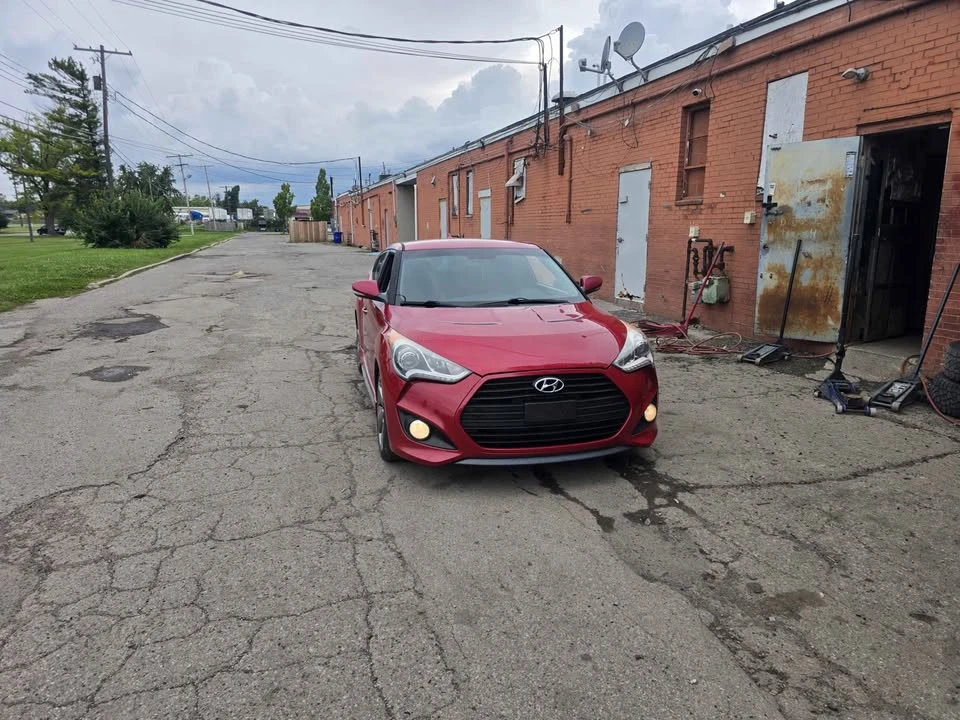 2013 Hyundai Veloster - Image 6 of 10